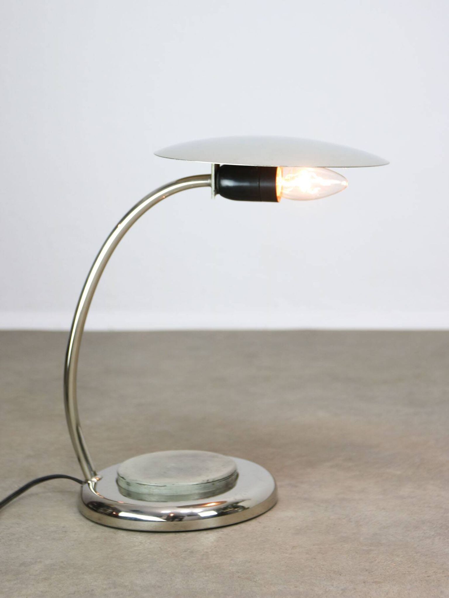 Mid-Century Italian Big Button Table Lamp in Chrome