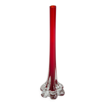 Vase décoratif en verre rouge slim vintage milieu du siècle, Europe, années 1960