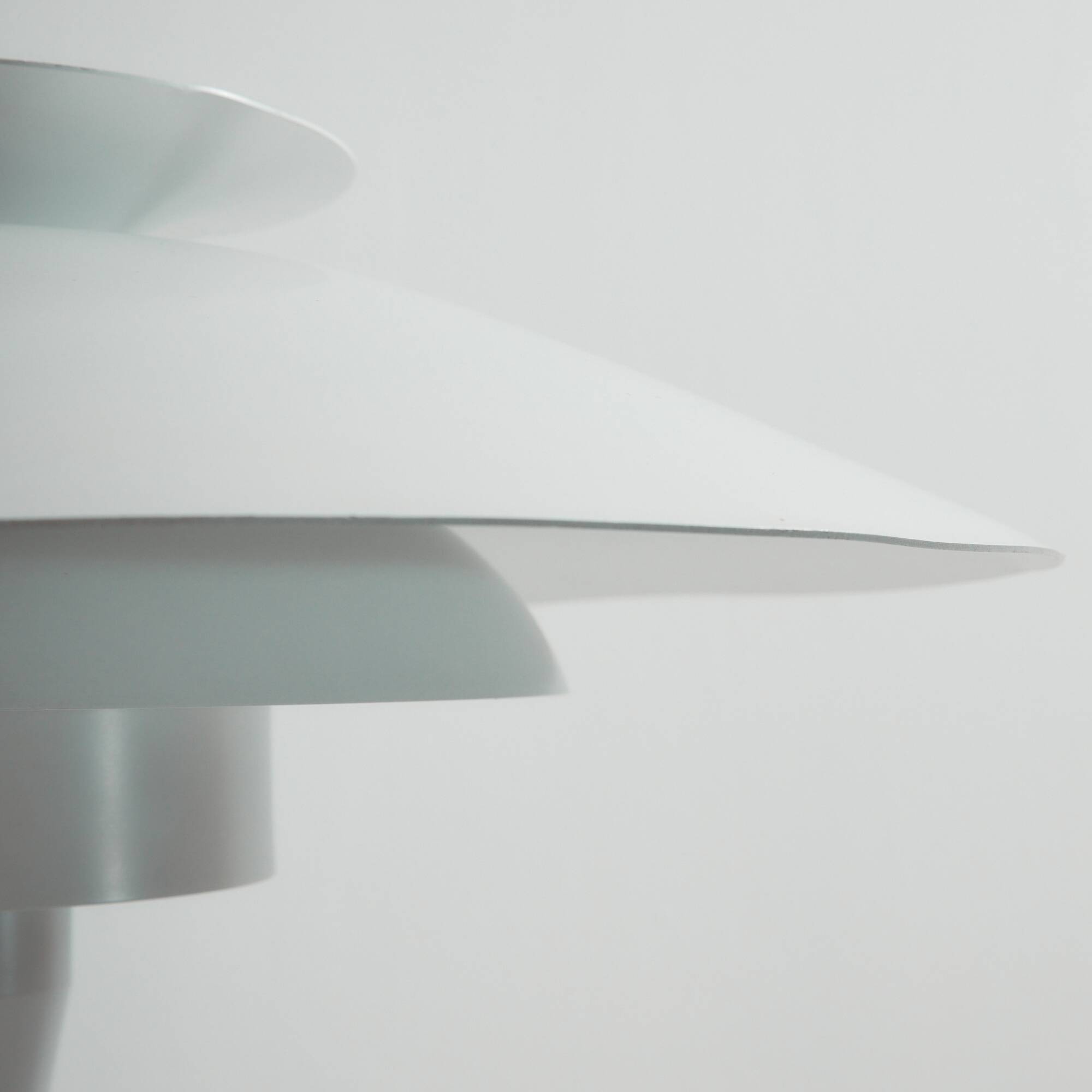 MK9971 1044-G aluminium floor lamp by Frandsen