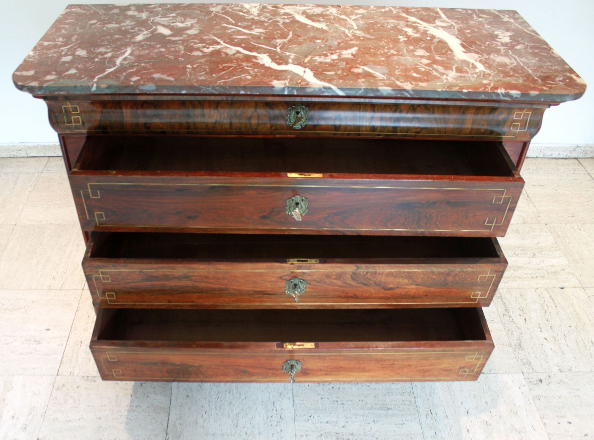 Parisian chest of drawers in mahogany, Charles X style, nineteenth.