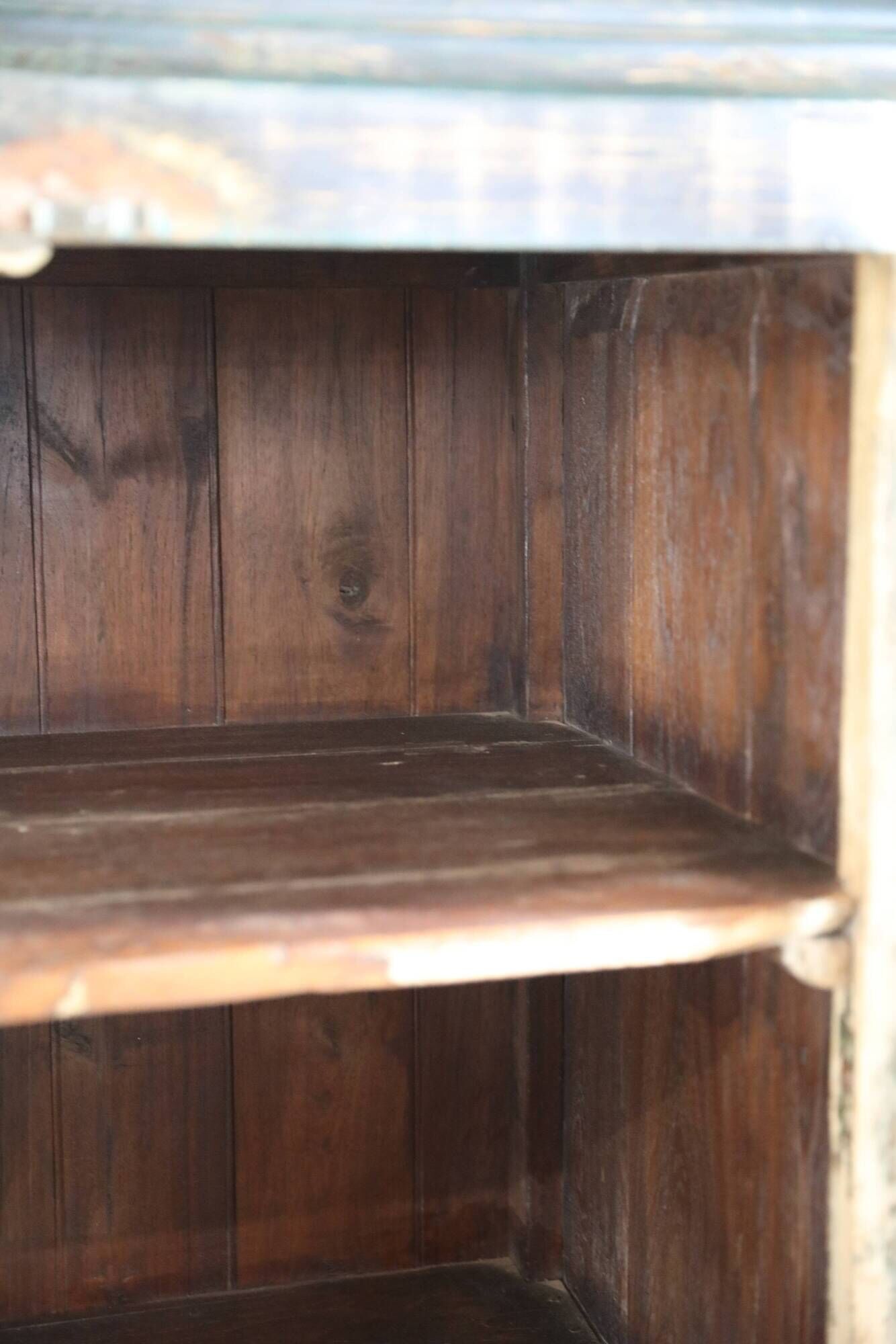 Indian furniture glass cabinet, 4 doors 2 shelves