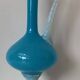 Vase pichet Aiguière piédouche verre soufflé bleu opalin