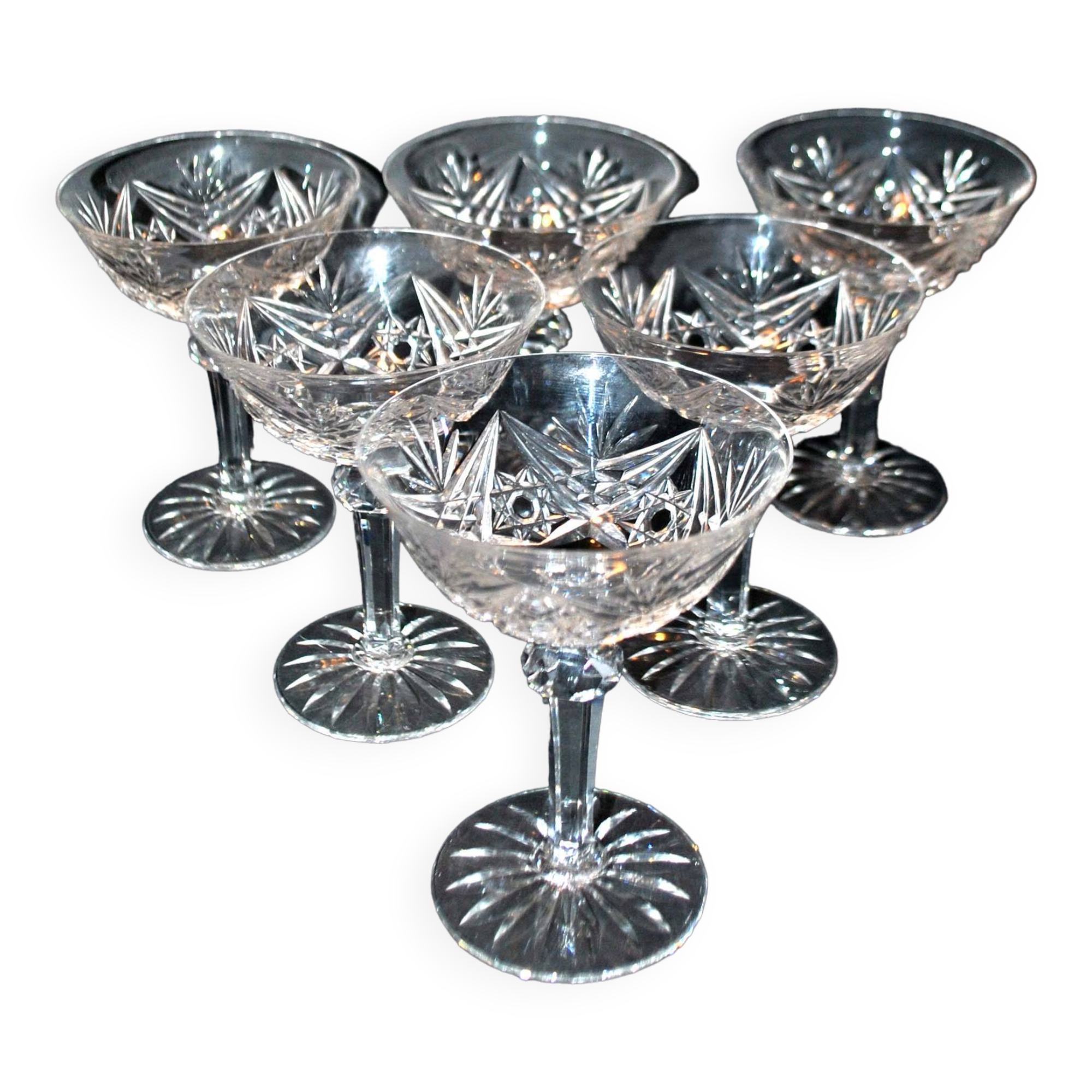 Set of 6 vintage champagne glasses in cut crystal SAINT-LOUIS? LEMBERG?