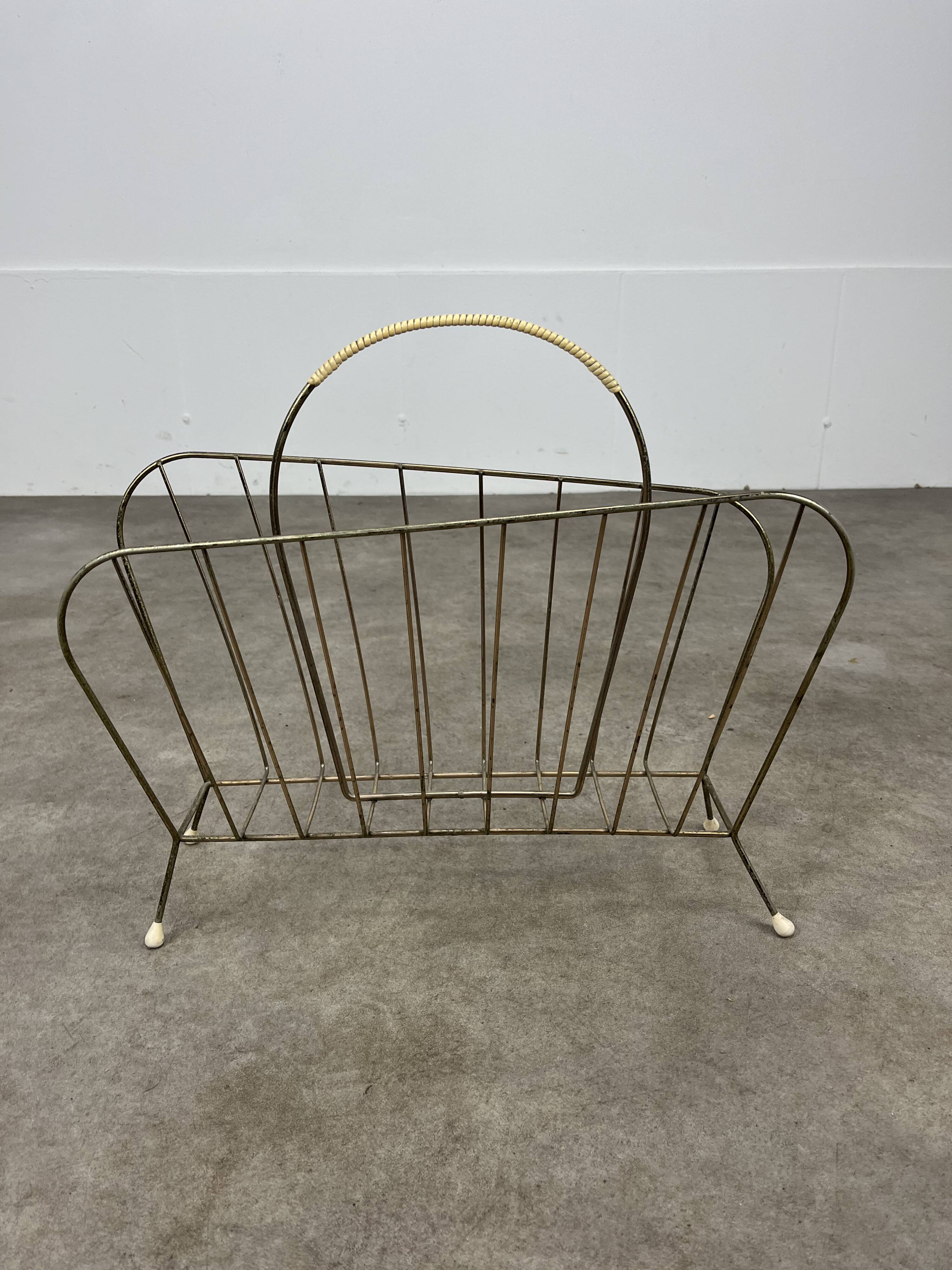 50s vintage gold metal magazine rack