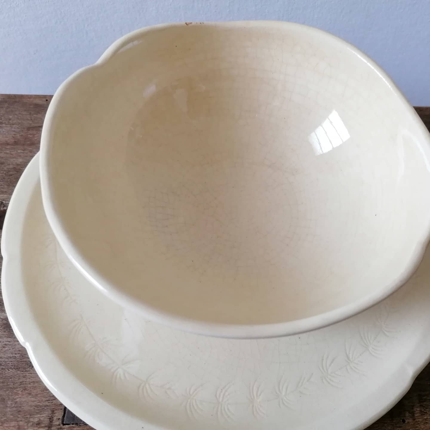 Gien's earthen saucière