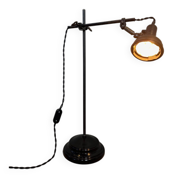 Industrial bakelite table lamp – Singer