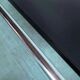 Portemanteau minimaliste cadre tubulaire chrome années 80 Memphis