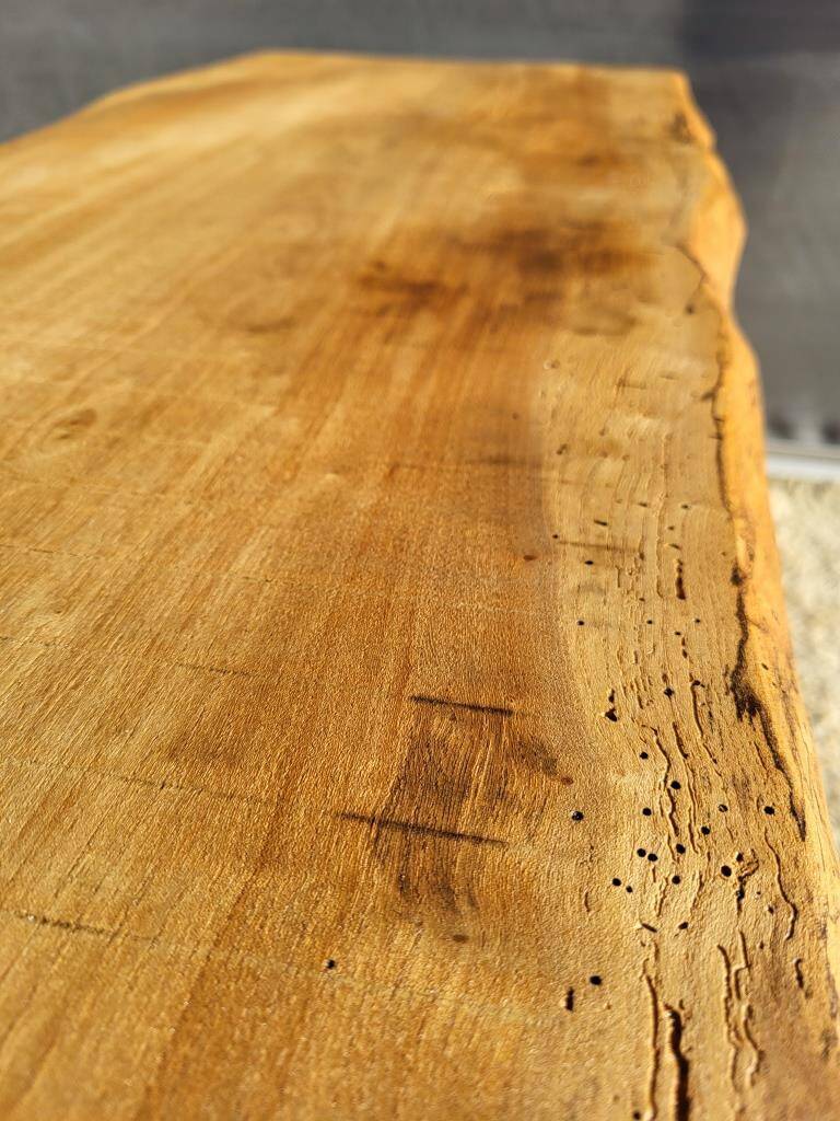 Farmhouse bench-table with a natural feel