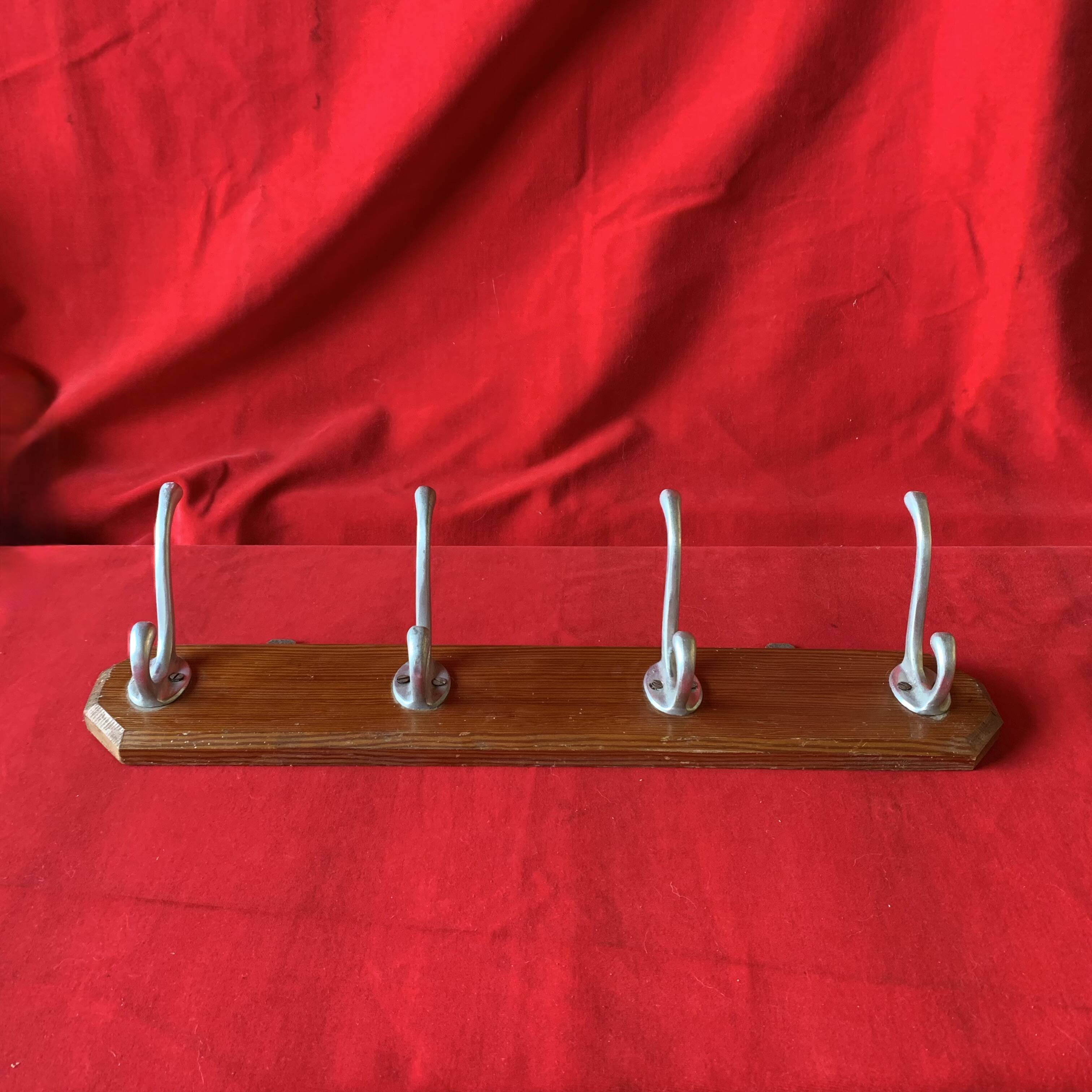 Vintage wooden wall coat rack - 4 hooks