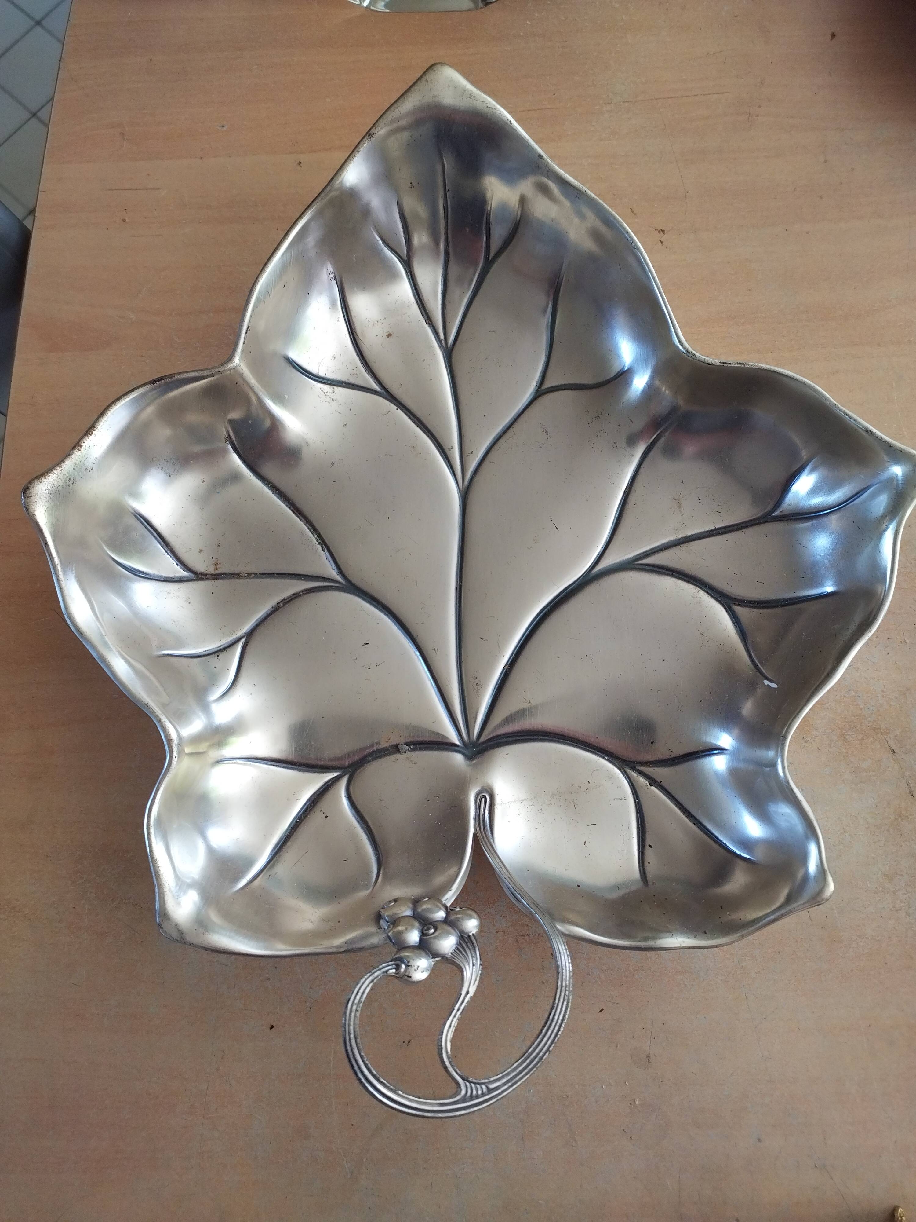 Vine leaf dish silver plate silver metal wmf