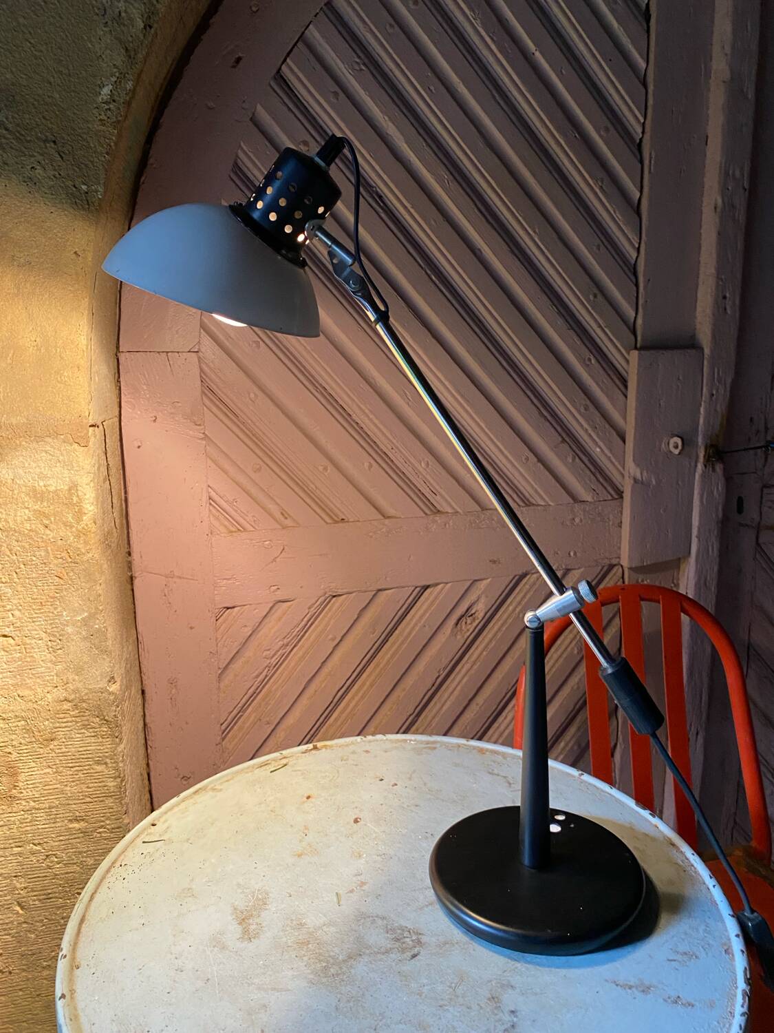 Aluminor desk lamp in white and black lacquered metal, 1960.