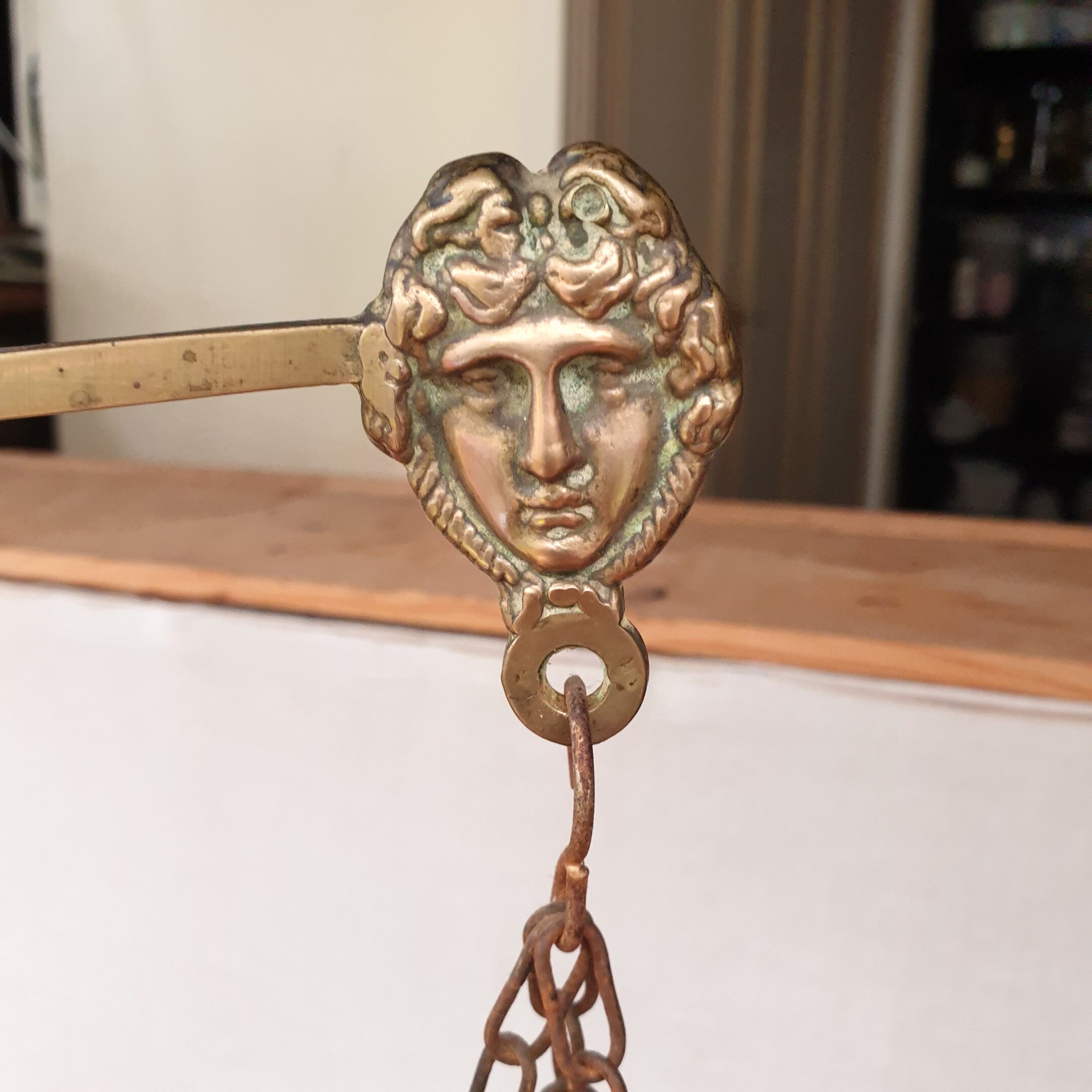 Apothecary balance in bronze and marble