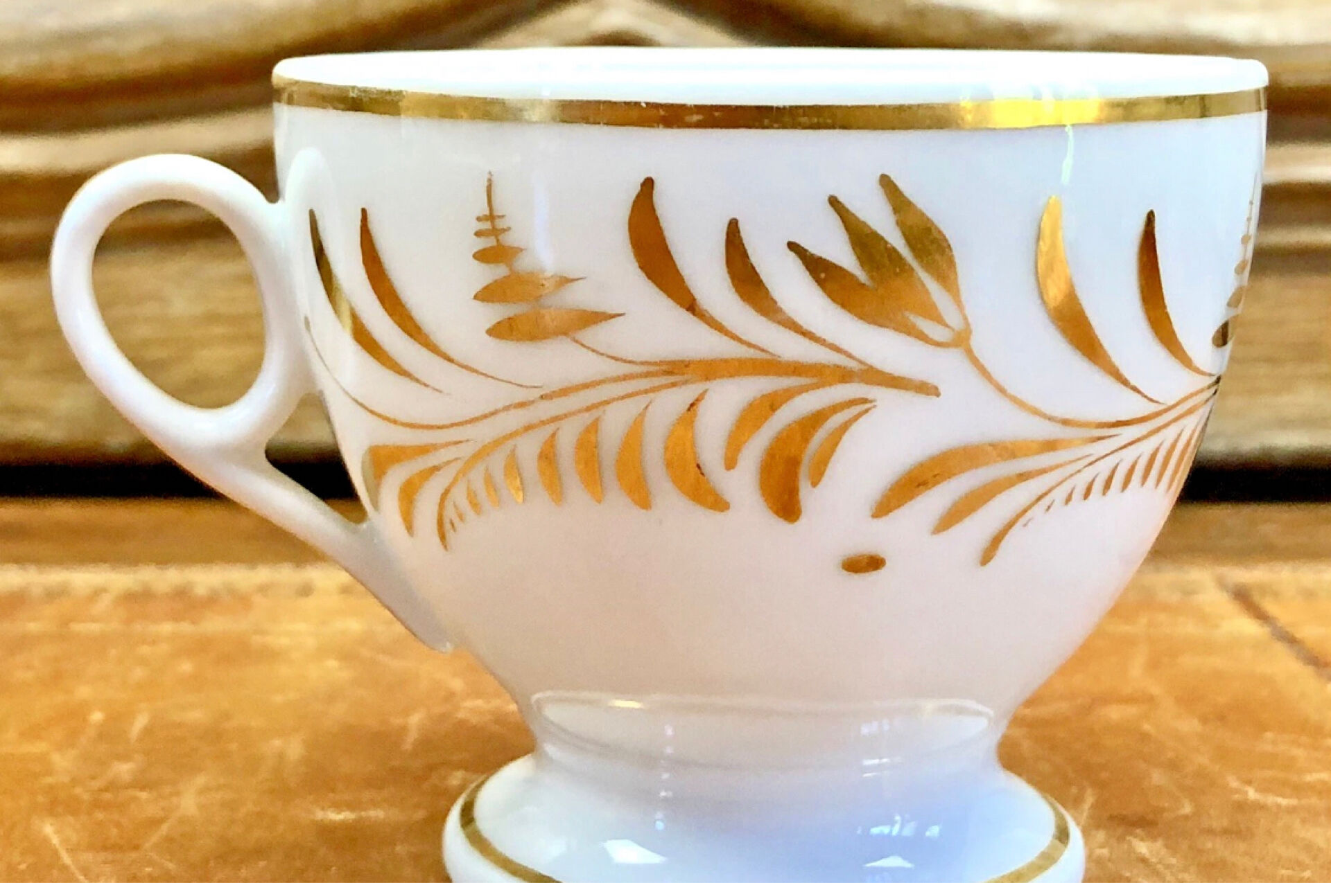 Antique Empire XIX coffee service for 6 cups, porcelain from Paris.