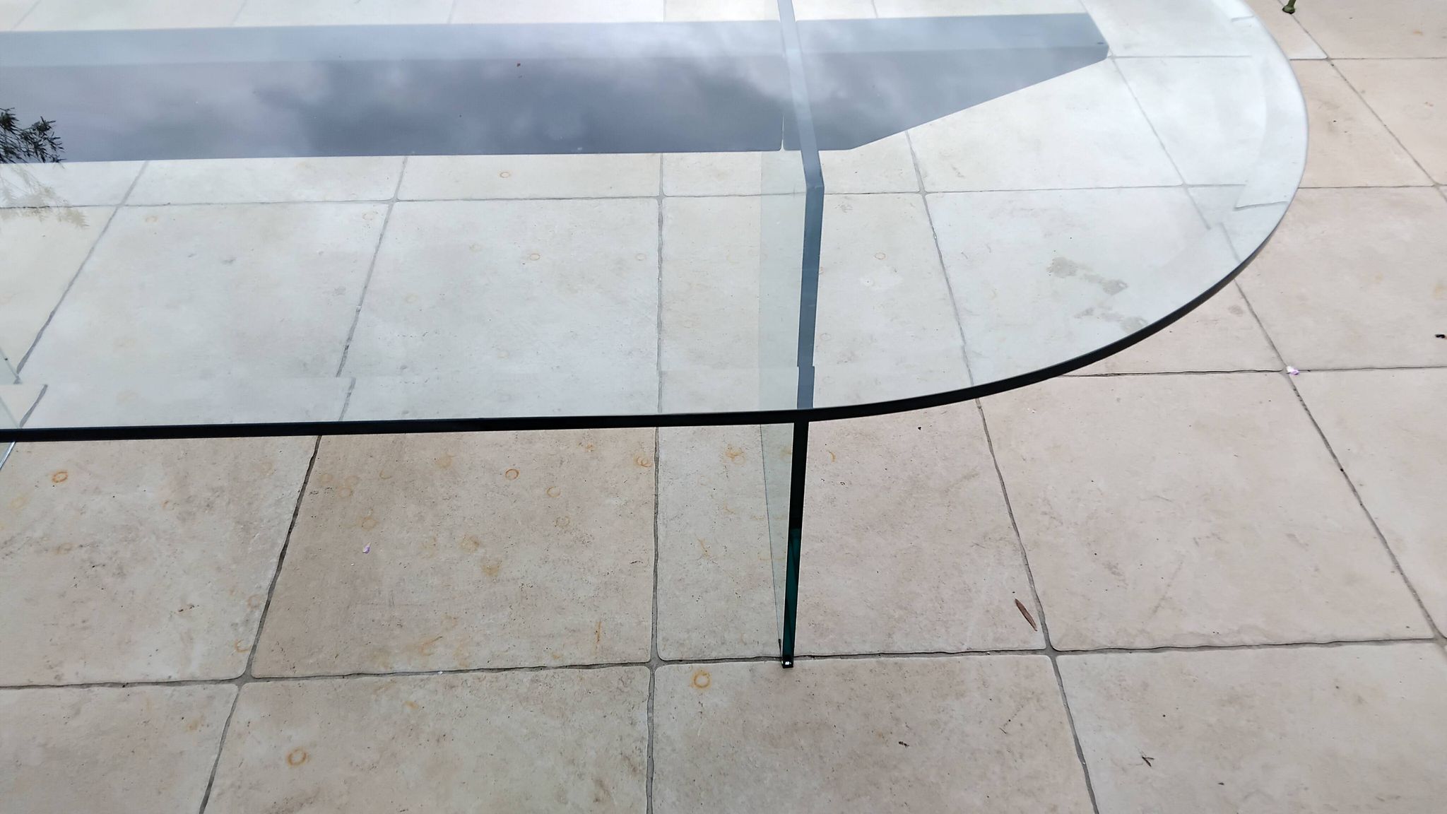 Vintage 1970s Italian design glass dining table.