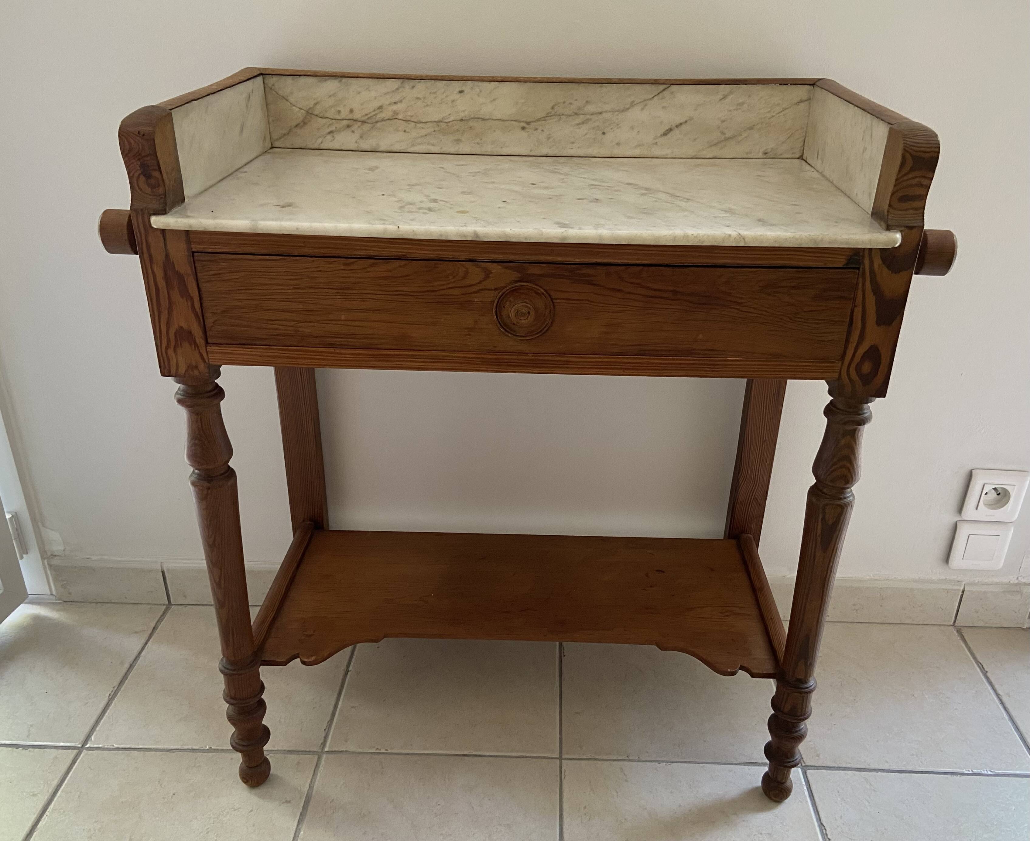 Old toilet furniture