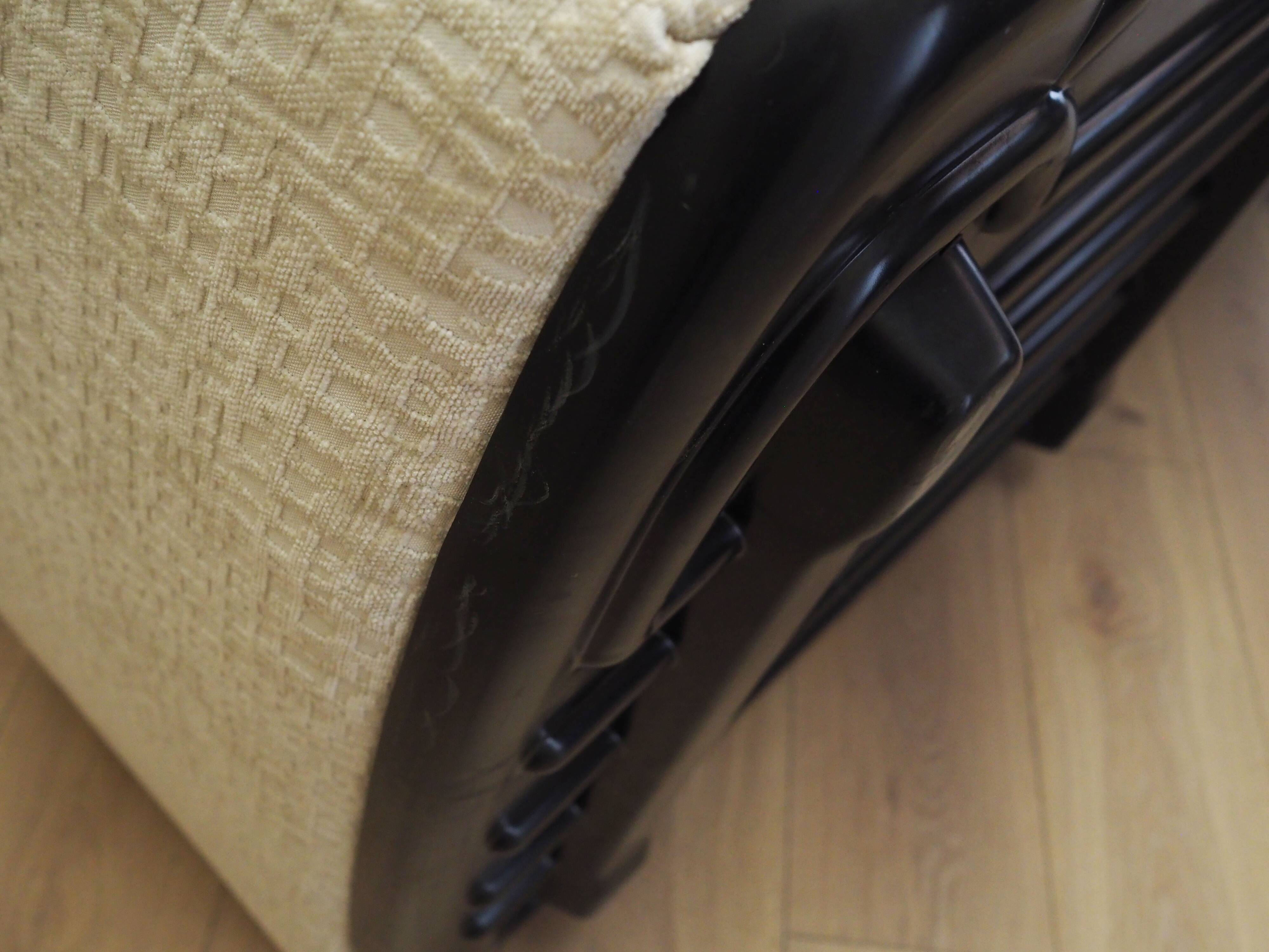 White sofa, Italian design, 1970s, manufacturer: Busnelli, designer: Arrigo