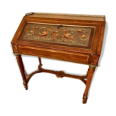 Bureau de pente en noyer et laiton style Louis XVI