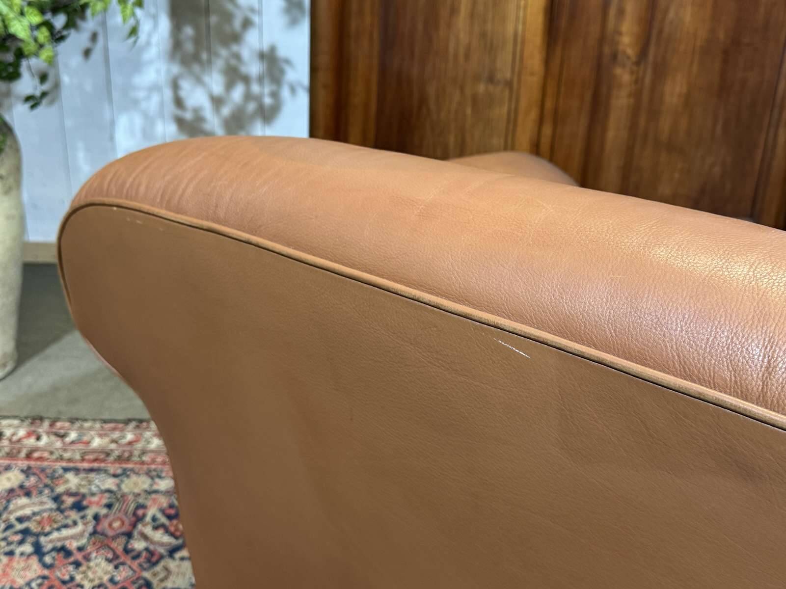 English club armchair in leather, modern production from the 1990s.