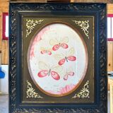 Butterfly frame