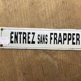 Plaque murale "Entrez sans frapper"