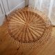 Table tripode en rotin