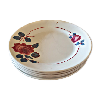 5 flat plates (floral pattern) mismatched: Badonviller (2+2) and a K&G Lunéville model Chantal