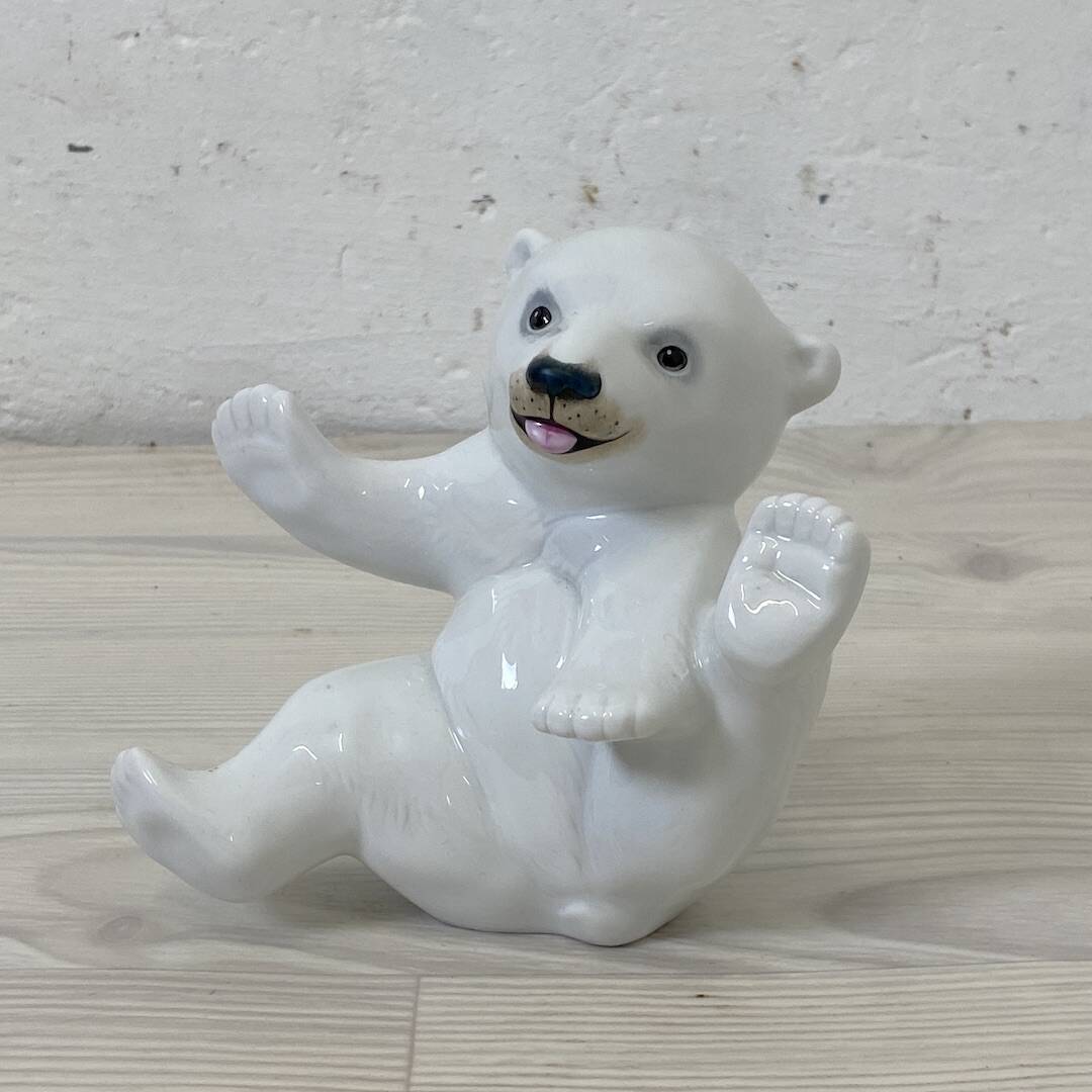 Ourson polaire en porcelaine