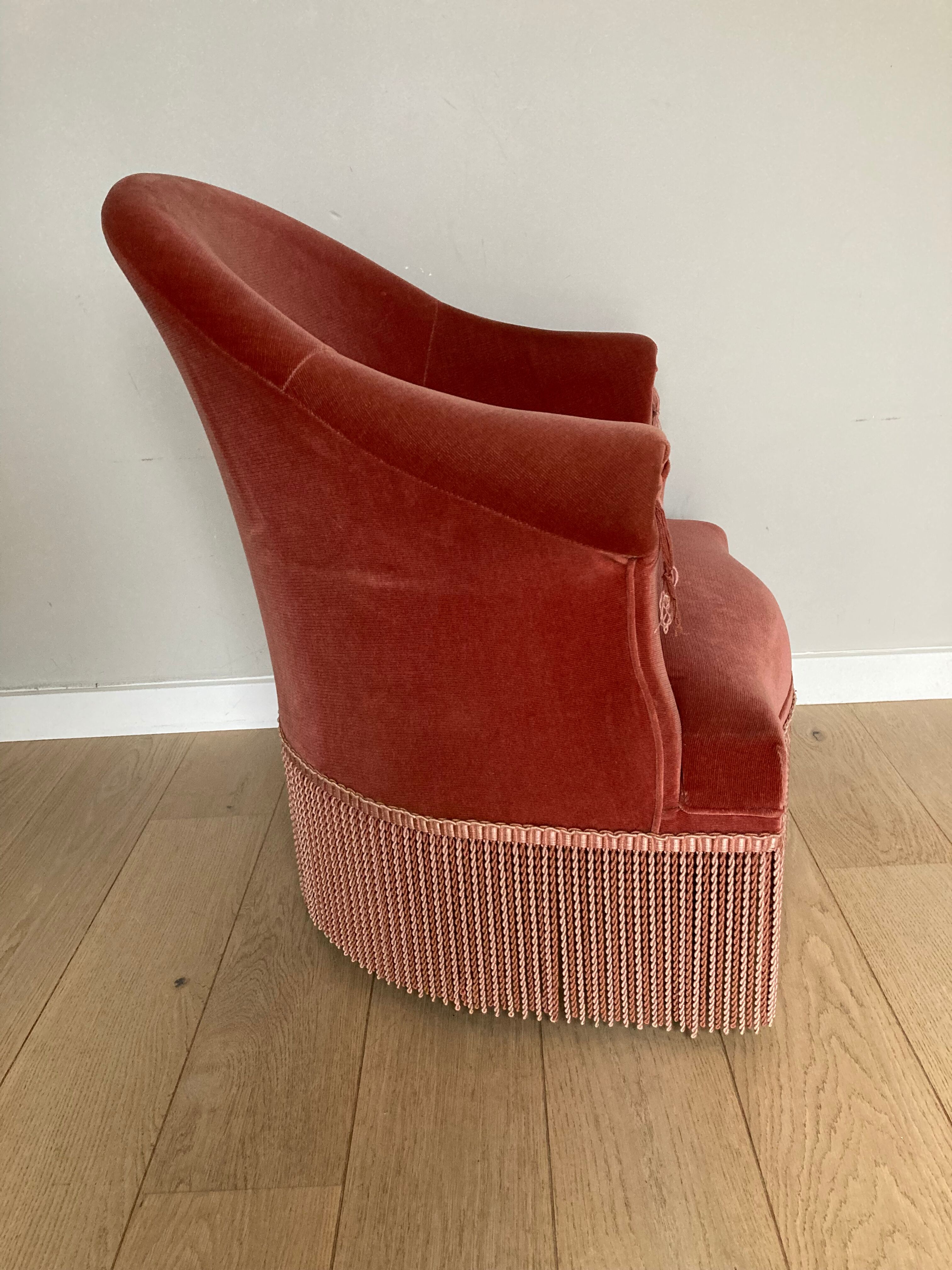 Velvet toad armchair