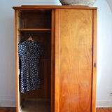 Wardrobe in blond wood