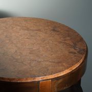 Table d'appoint ronde Art déco en hêtre et marbre, par un ébéniste danois, années 1940