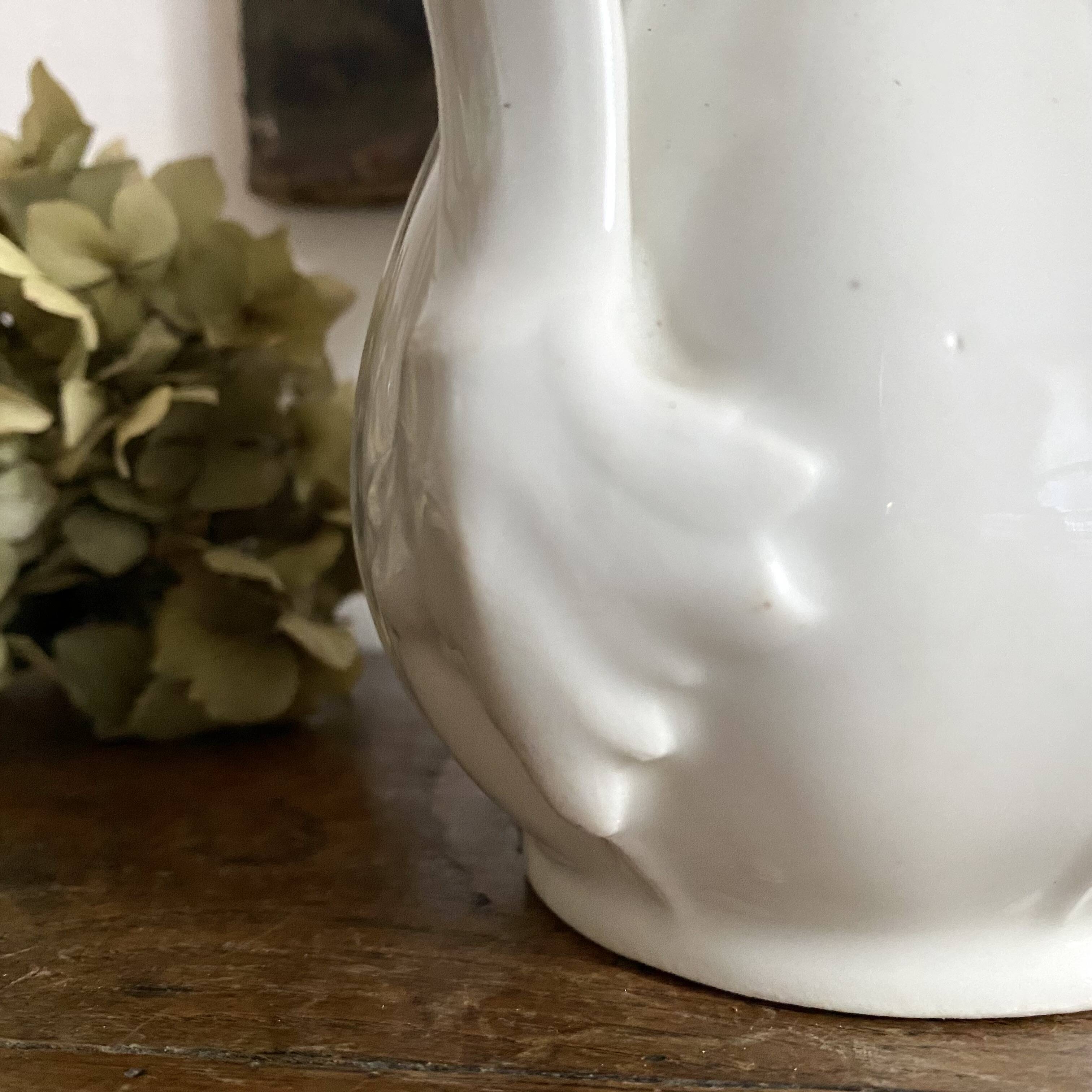 Ancient pitcher, acanthus leaf