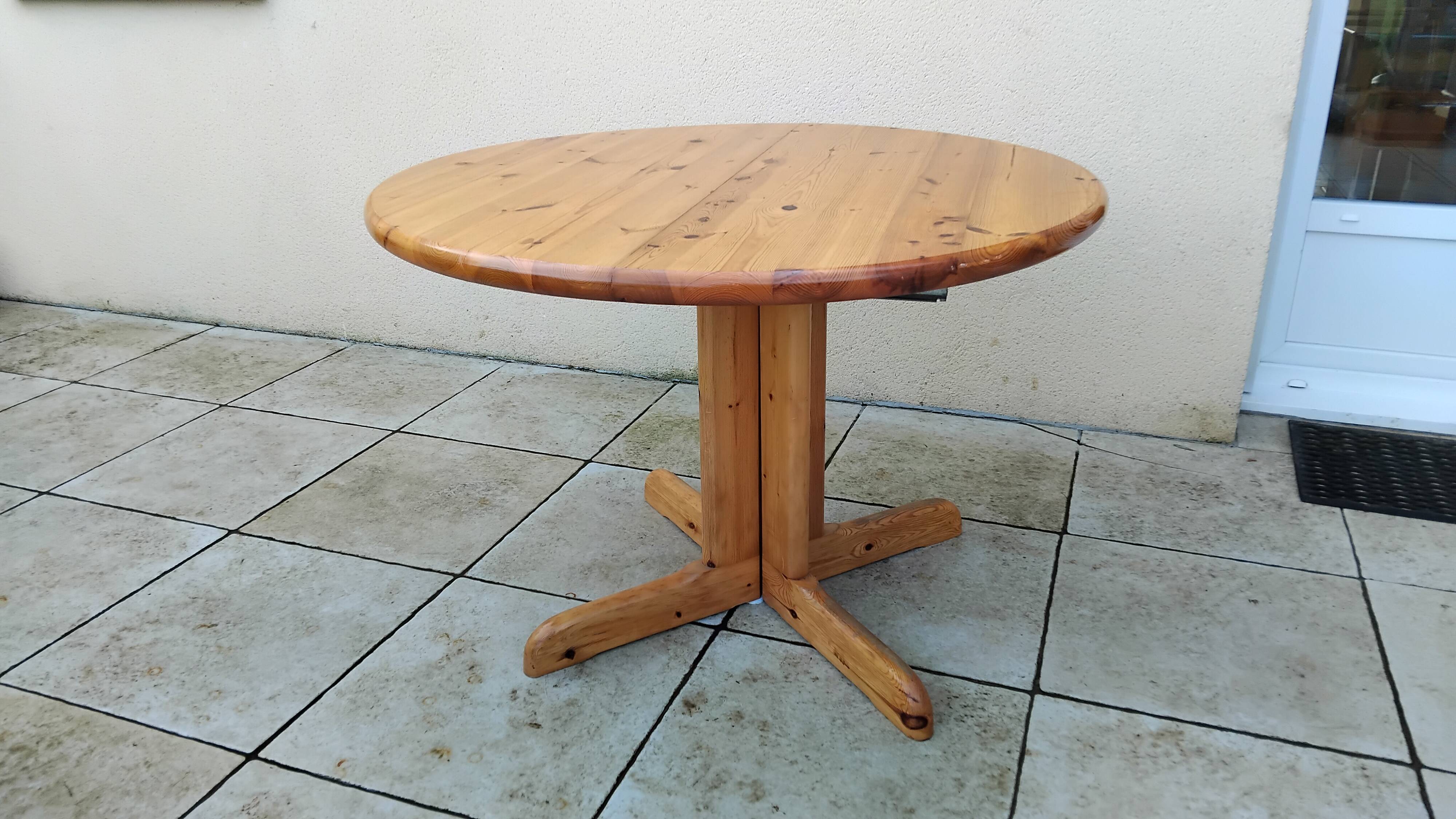 Vintage pine dining table from the 1970s in the style of Rainer Daumiller.