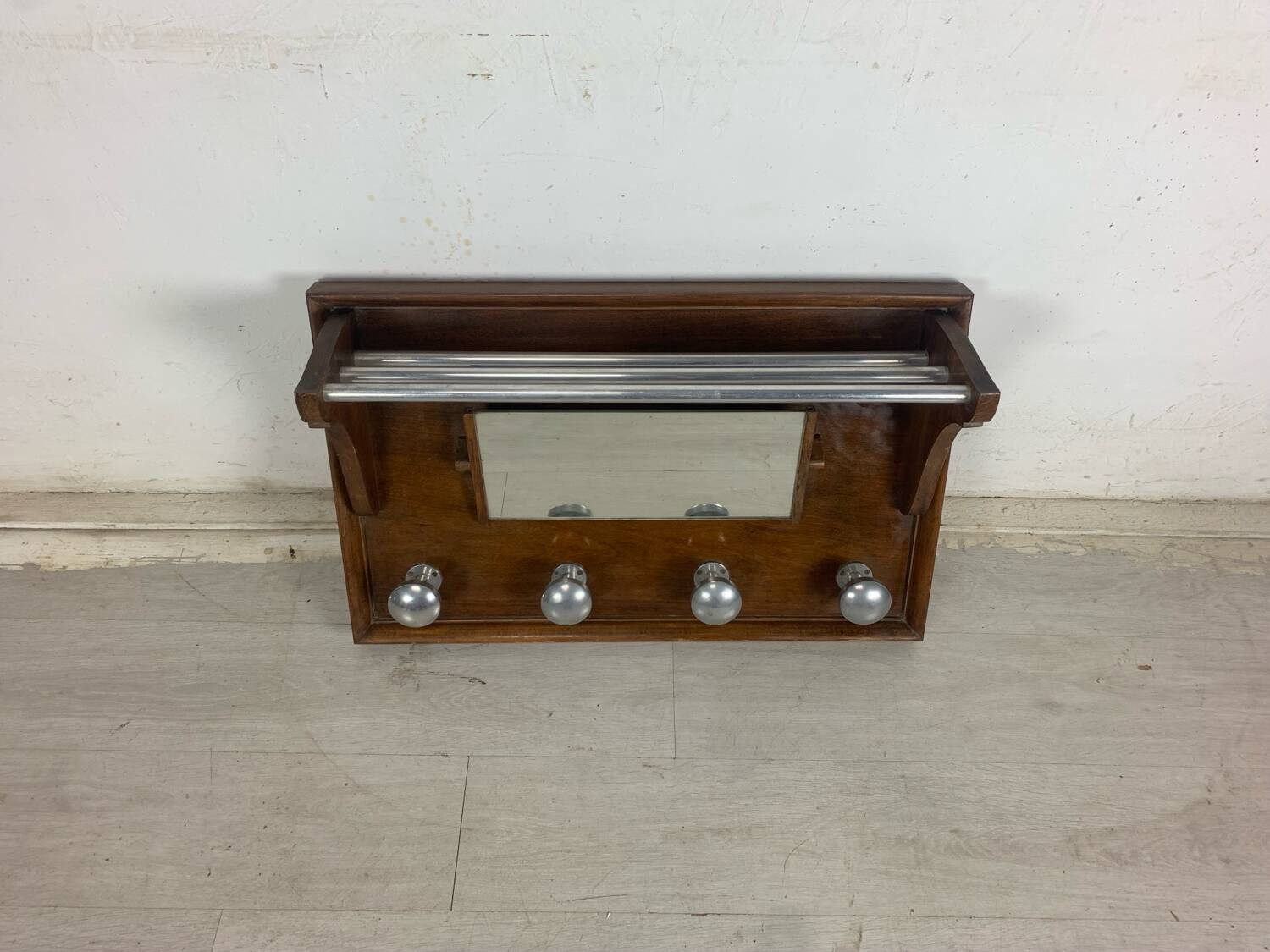 Wall mounted coat rack