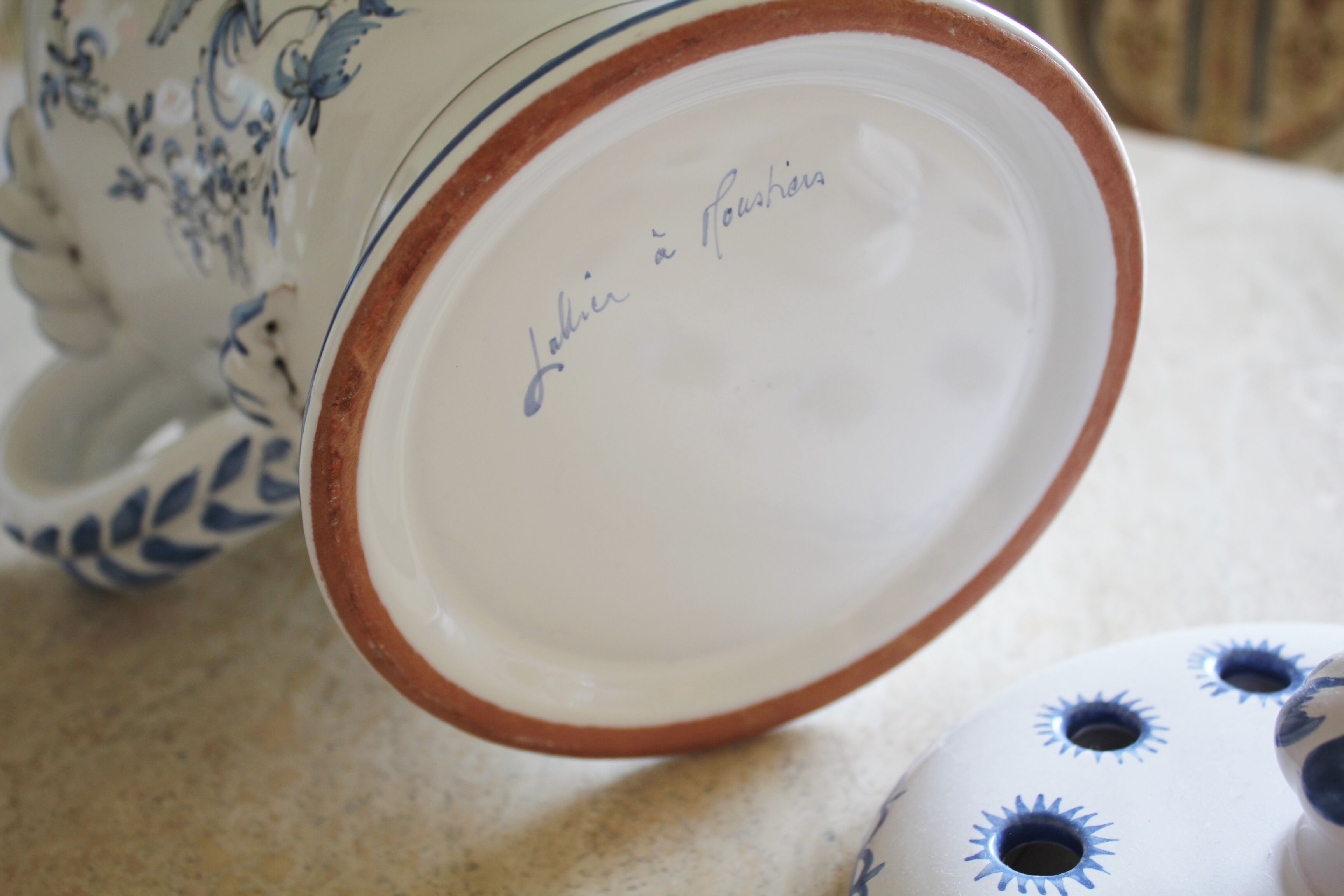 Amphore pique-fleurs