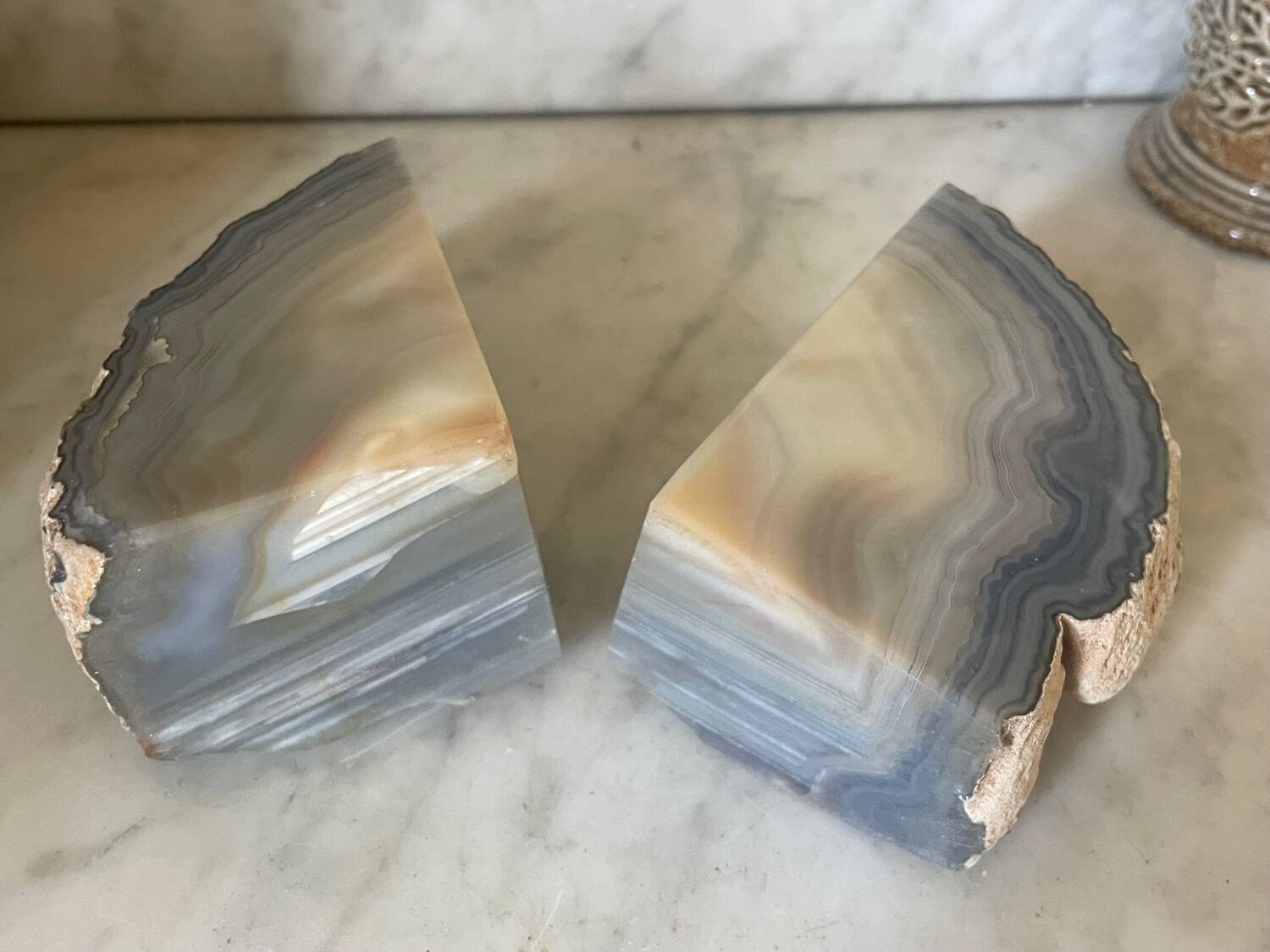 Paire de serre-livres en agate