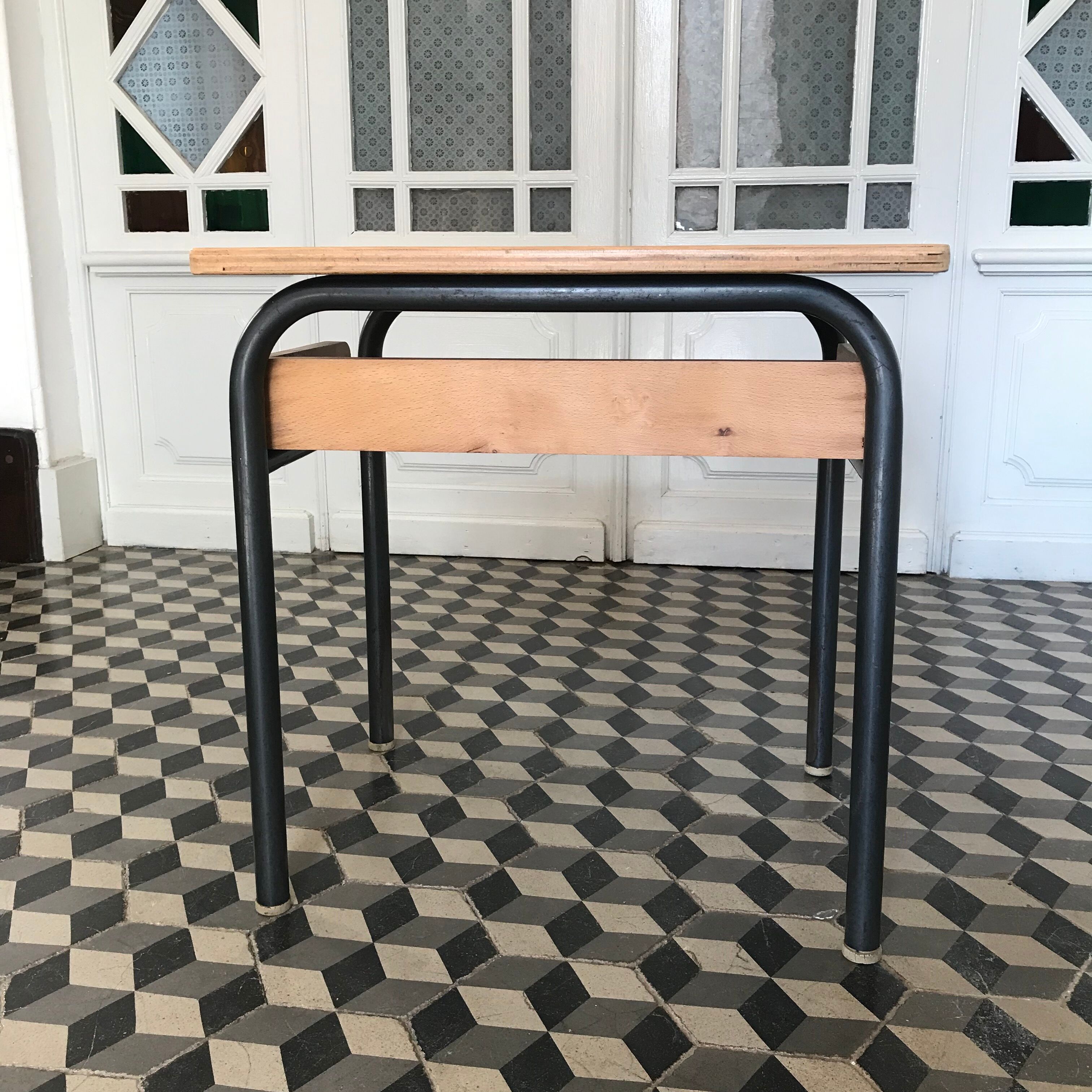 School office 1 place