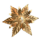 Golden metal flower wall lamp
