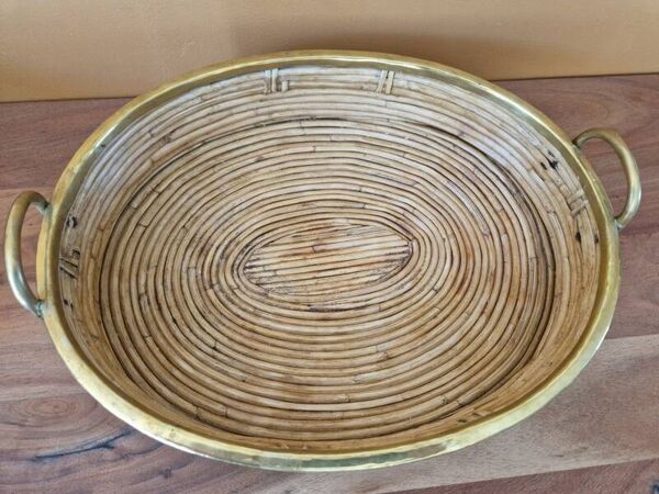Corbeille, plateau, centre de table en rotin