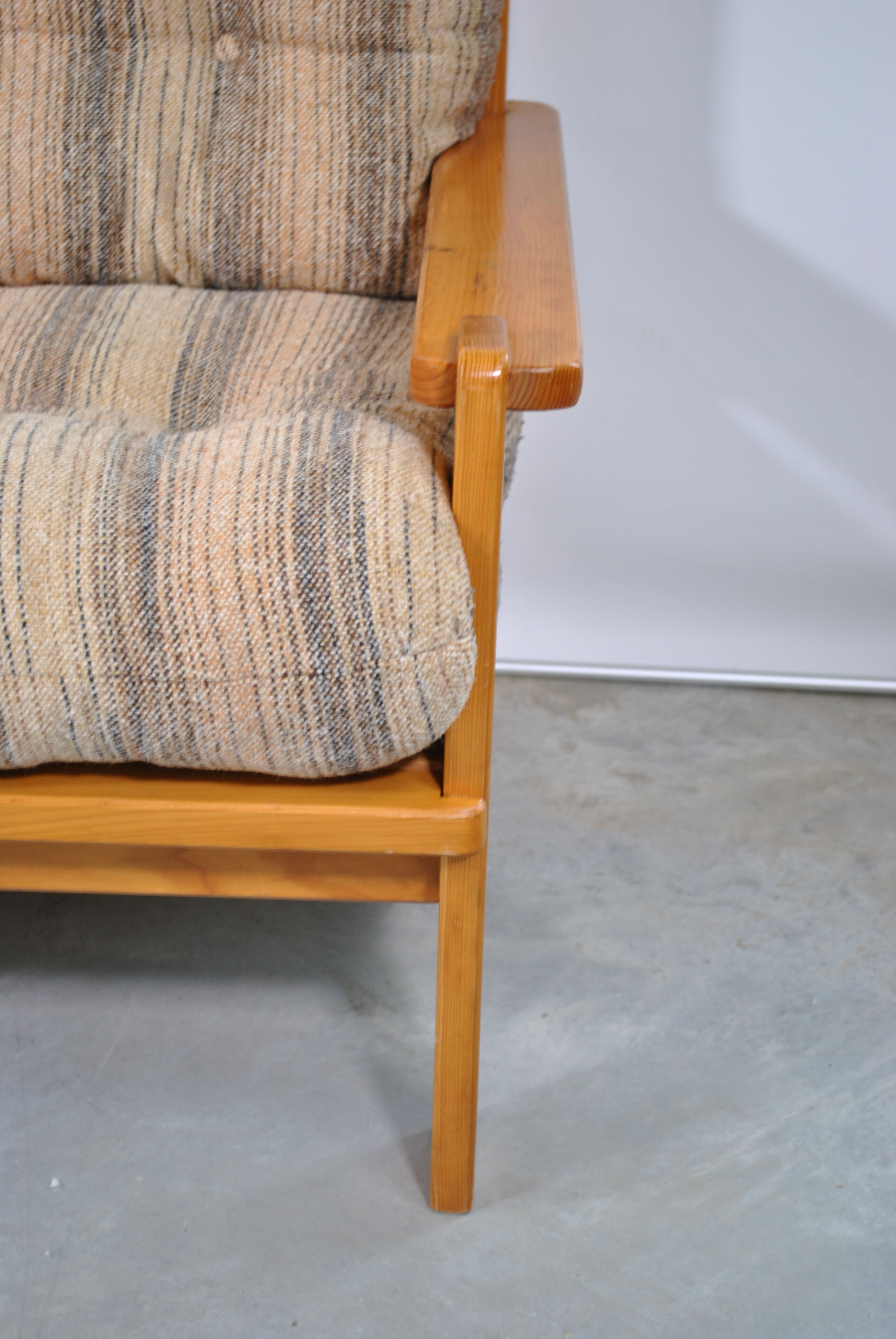 Pine sofa 1980
