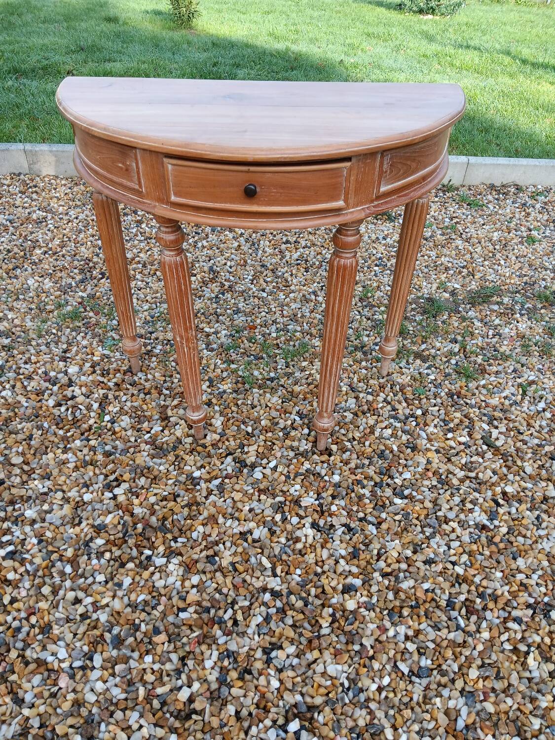 Half moon console