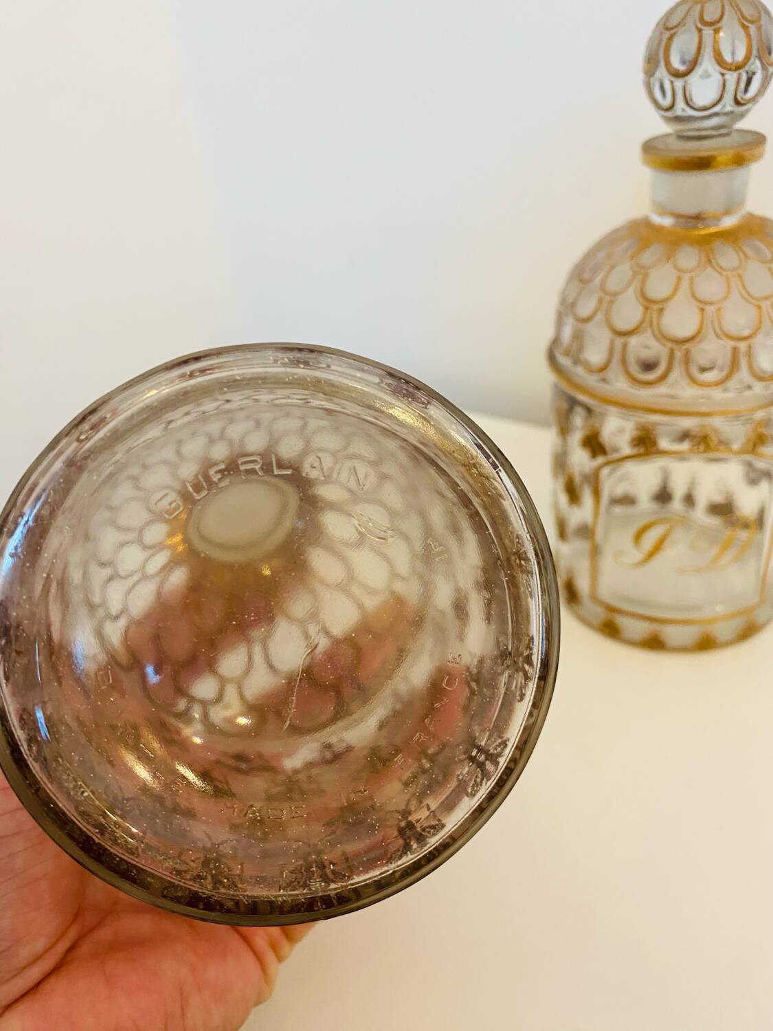 Lot of 2 bottles of vintage Guerlain Cologne perfume.