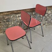 Paire de chaises en formica rose