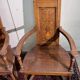 Paire de fauteuils style Renaissance en noyer et marqueterie