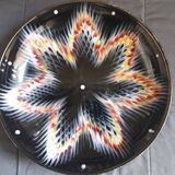 Great vintage cut has modernist décor