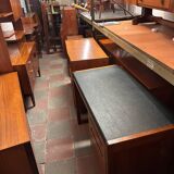 Bureau rétro vintage en teck et cuir du milieu du siècle – Élégant et fonctionnel des années 1960