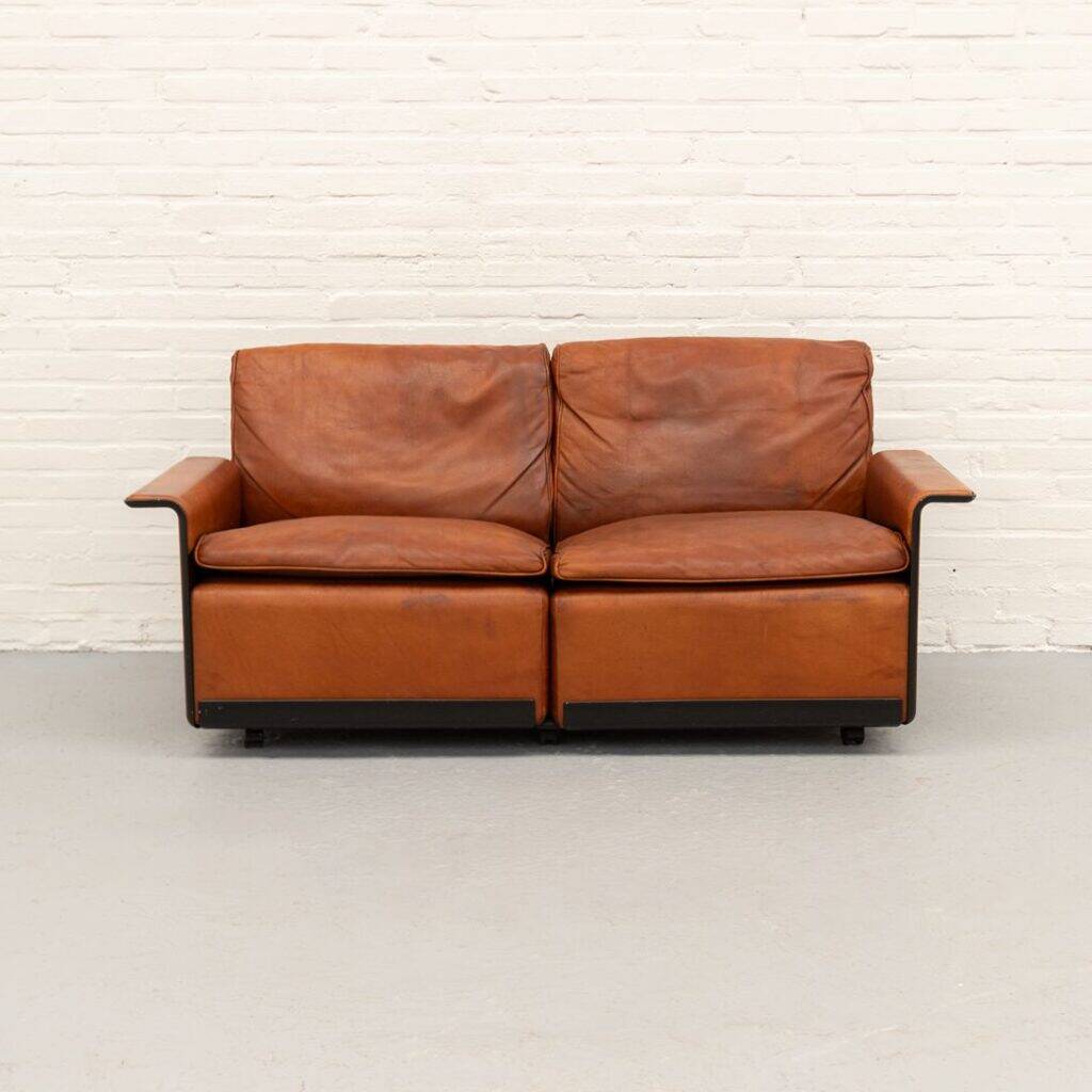 Dieter Rams Vitsoe two-seater sofa 1970s