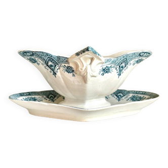 Blue and white iron earth gravy boat