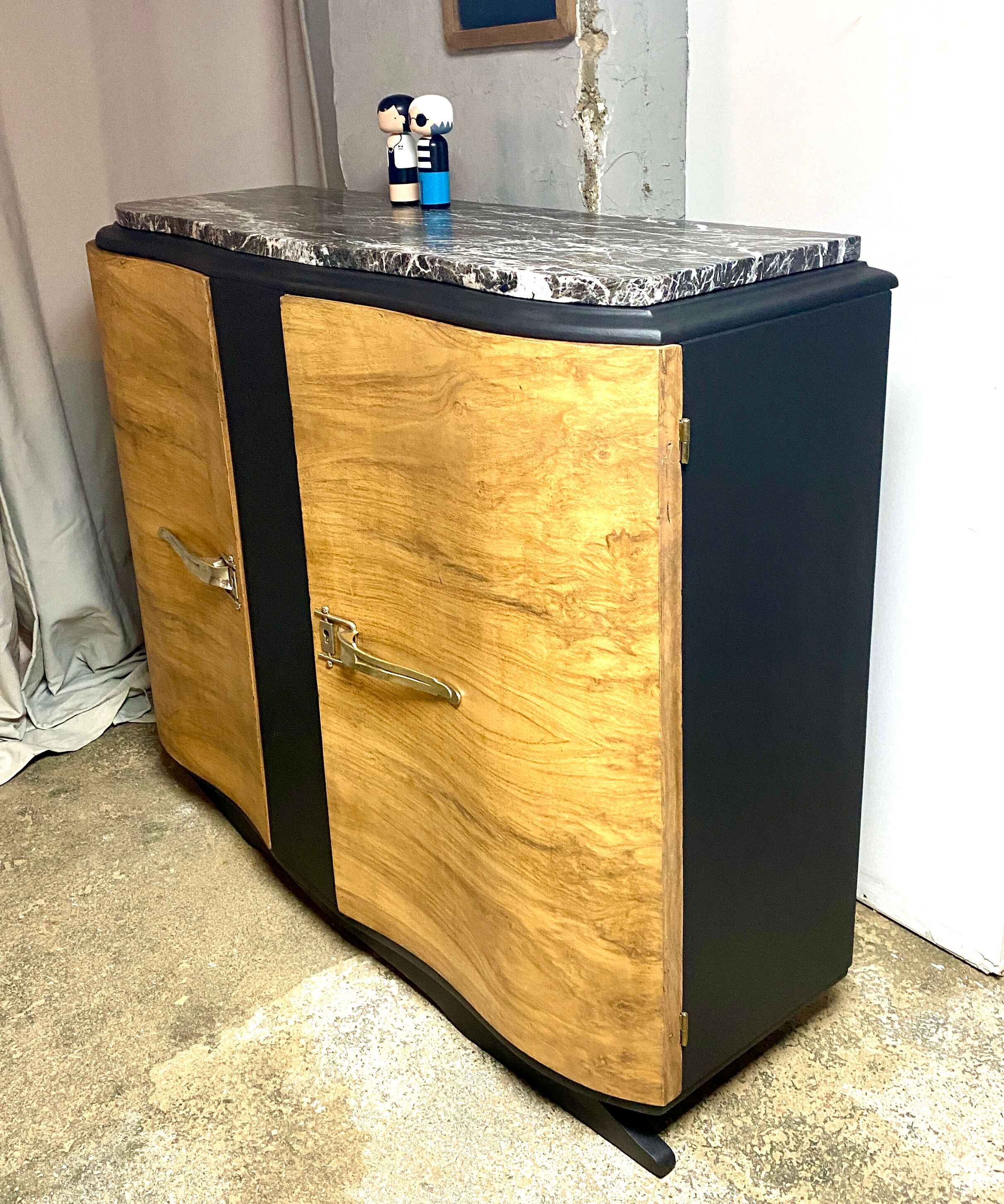 Buffet art deco avec marbre