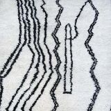 Tapis azilal blanc et noir berbère
