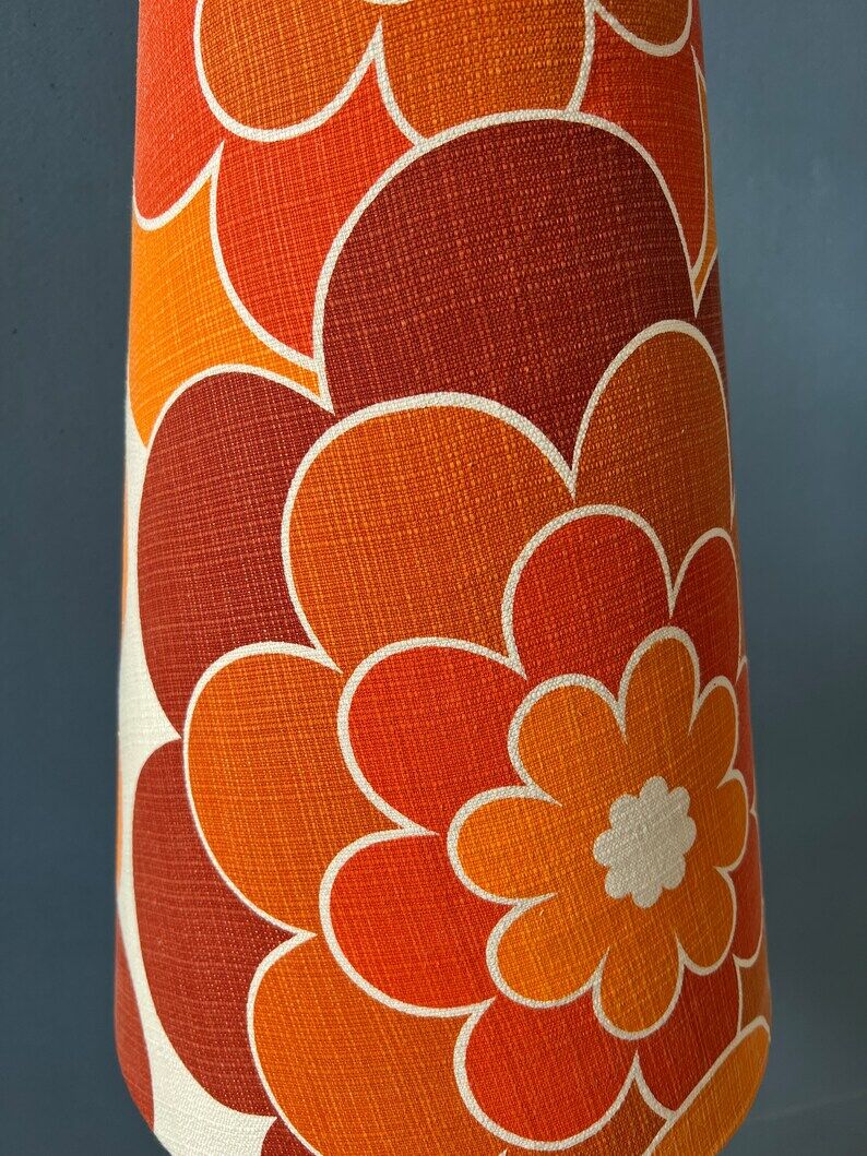 Red ceramic table lamp